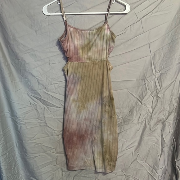 tight fitting tie dye cut out dress - Picture 1 of 4